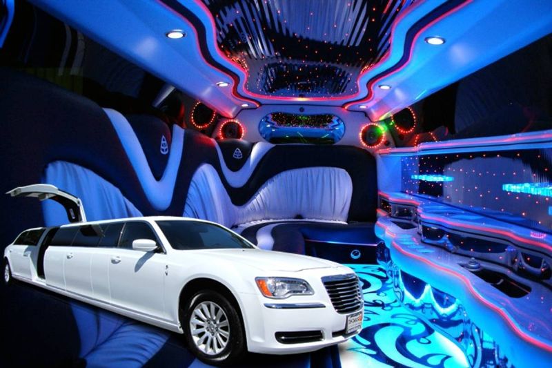 Chrysler 300 Limo Stretch Jet doors