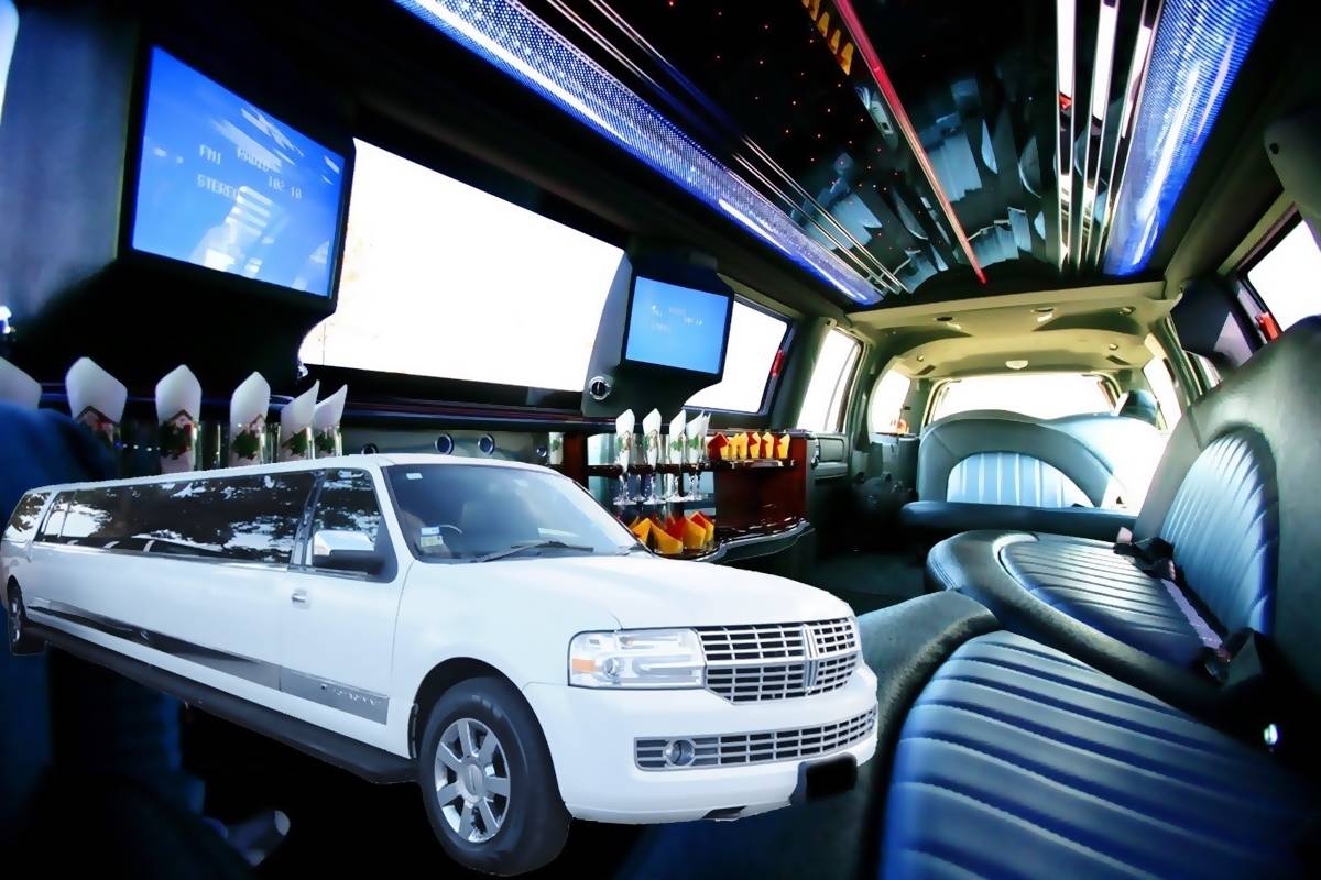 Lincoln Navigator Stretch Limo